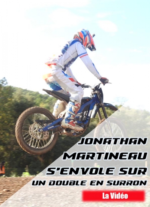 Jonathan MARTINEAU jump avec la Surron LightBee